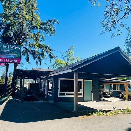 Riverfront Lodging Shady Cove Zewnętrze zdjęcie