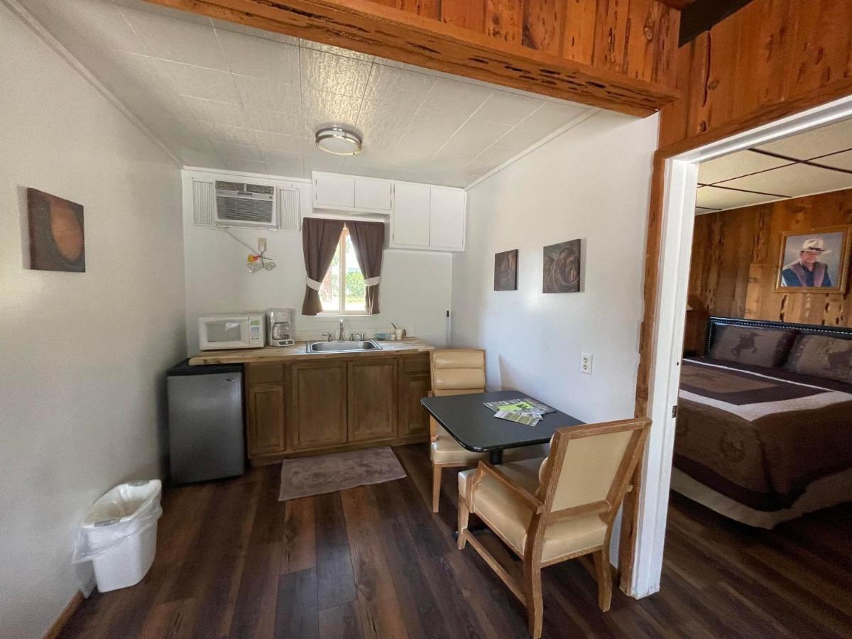 Riverfront Lodging Shady Cove Zewnętrze zdjęcie