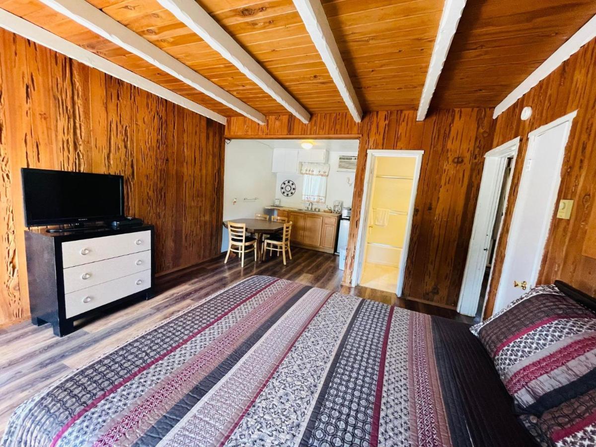 Riverfront Lodging Shady Cove Zewnętrze zdjęcie
