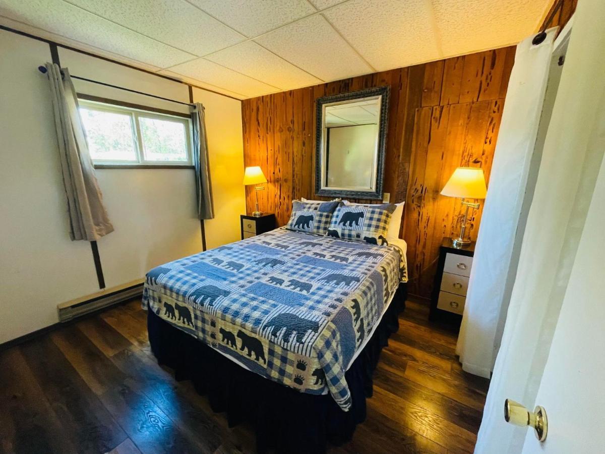 Riverfront Lodging Shady Cove Zewnętrze zdjęcie