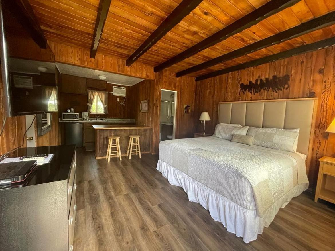 Riverfront Lodging Shady Cove Zewnętrze zdjęcie